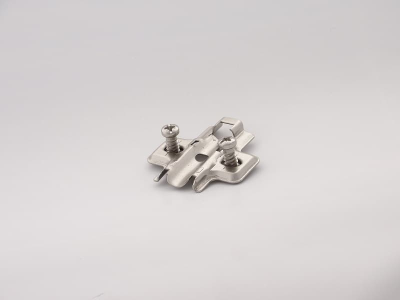Mounting plate self clossing hinge main image