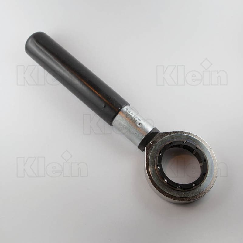 Torque wrenches for “no-noise” nuts main image