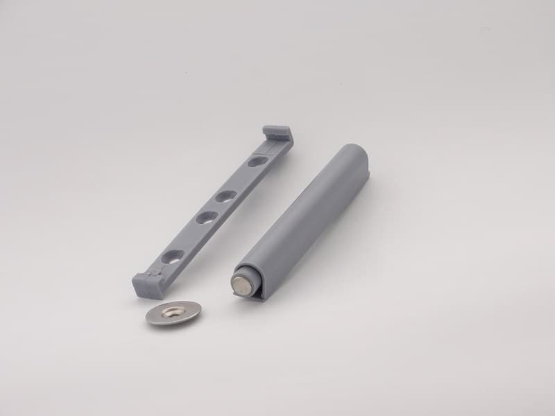 Push away silicone/magnetic head schema