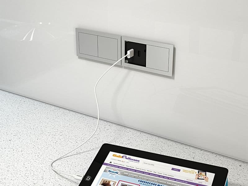 VersaHIT Mono Powerdock with sliding covers (1 Power socket) schema